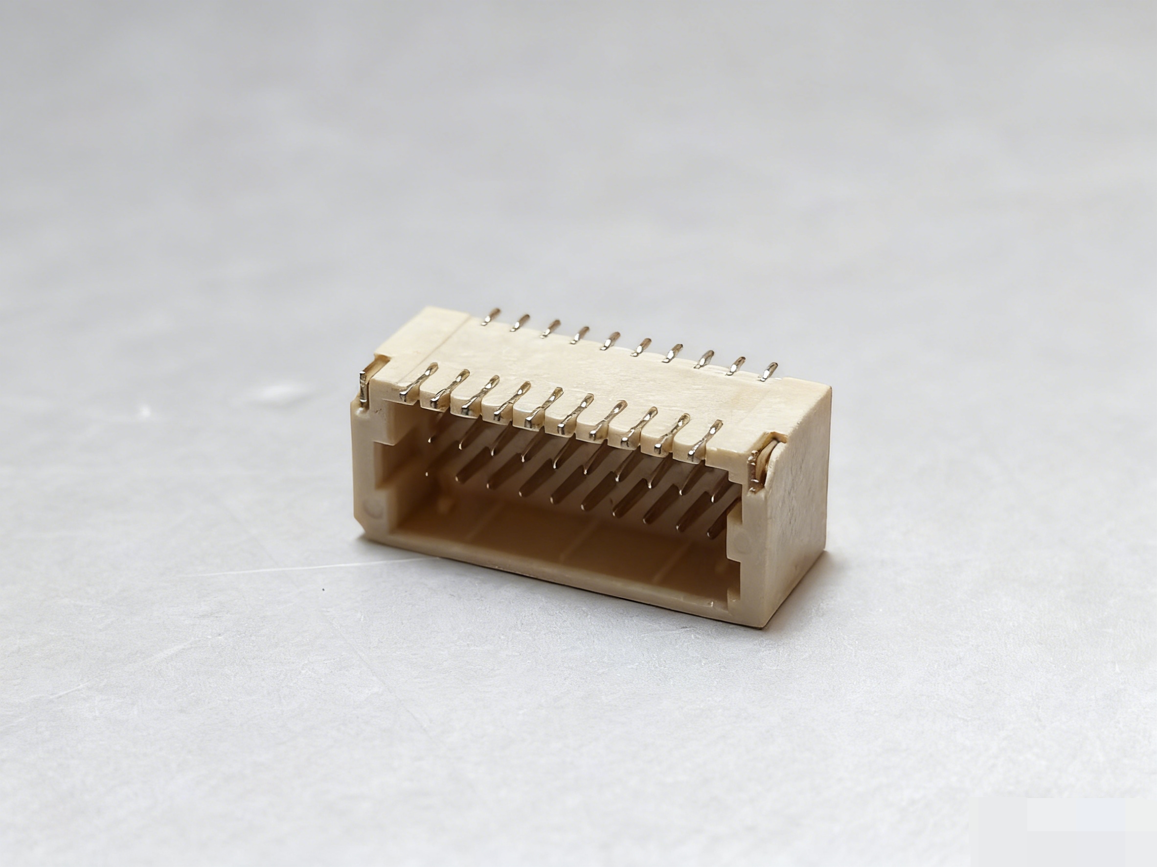 1.0MM PITCH 90°SMT TYPE.DOUBLE ROW